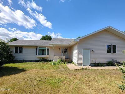 1004 19th Ave SE, East Grand Forks, MN, 56721