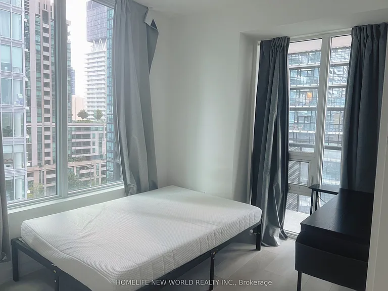 117 Broadway Ave #1004 — Photo 3
