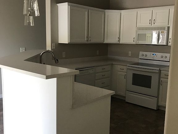 2nd image of 1605 W 50 N Unit 7