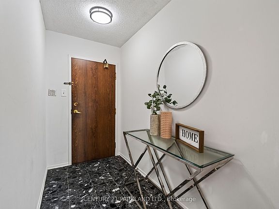 4th image of 330 Alton Towers Cir Penthouse 206