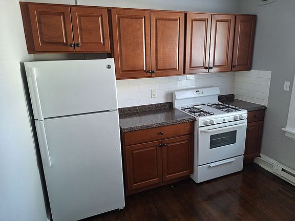 2nd image of 1160-1180 Stratford Ave #1160-A4