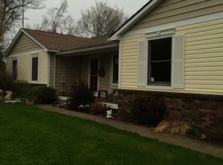 705 Lockwood Rd, Ortonville, MI 48462