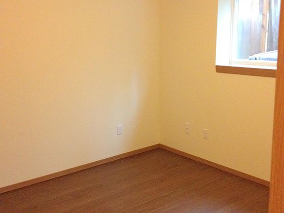 5th image of 2436 NW 59th St #B
