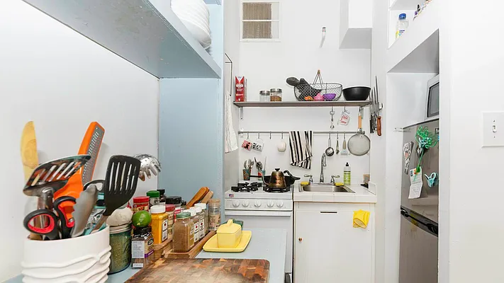 Rented by Nooklyn NYC LLC | media 33