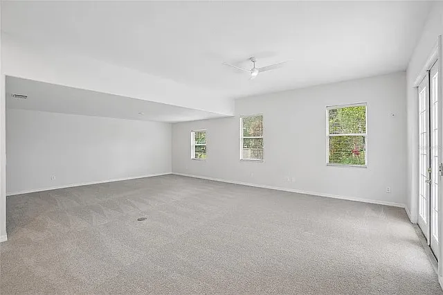 4 bed, 2566 sqft, $3,900 — Photo 3