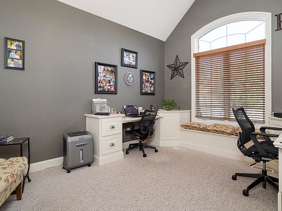 3rd image of 88 Hidden Creek Ct
