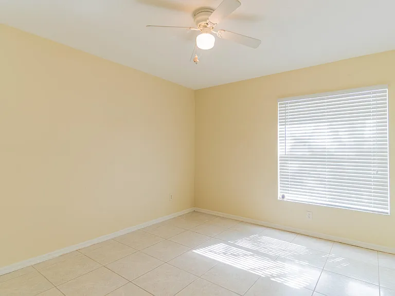 5593 NW Wesley Rd — Photo 36