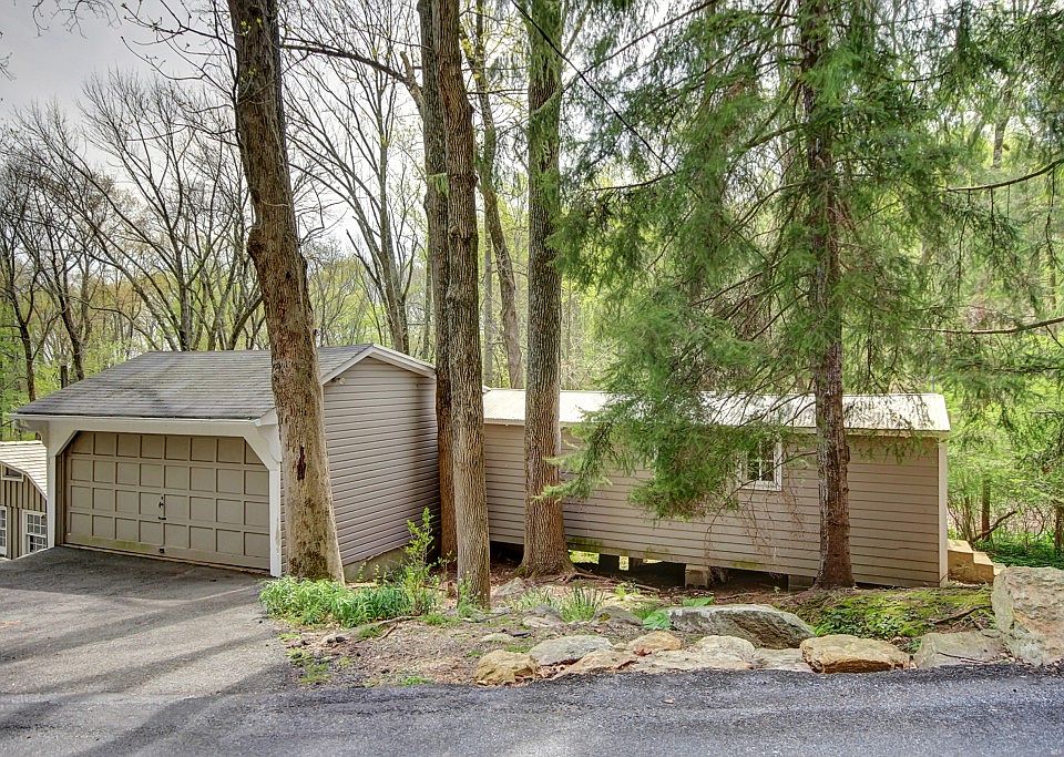 2nd image of 34 Cold Springs Rd