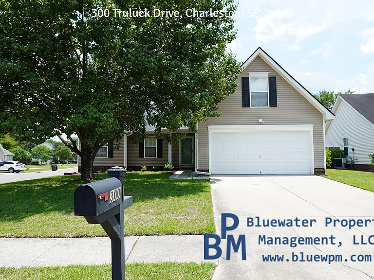 300 Truluck Dr — Photo 1