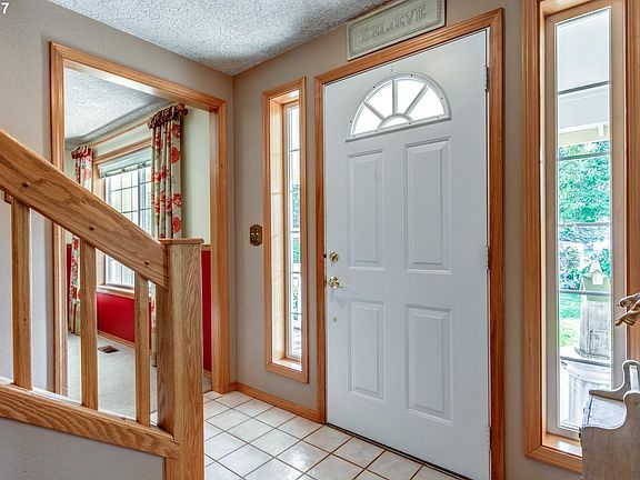 5th image of 1414 NE 103rd Ct
