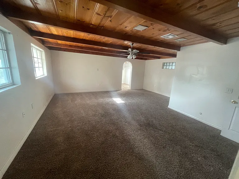 1808 E Loma Vista Dr — Photo 23