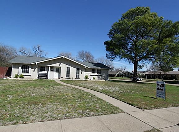 2nd image of 1305 Berkeley Dr