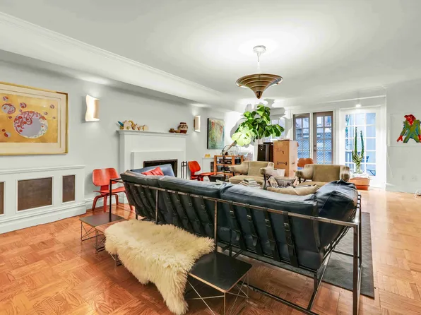 23 East 69th Street image 11 of 12