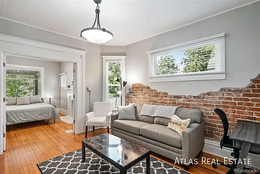 Available Now!! 1bd/1ba Units Available Near Cherry Creek! — Photo 2
