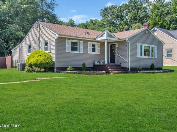 13 Sanford Street, Manalapan, NJ 07726