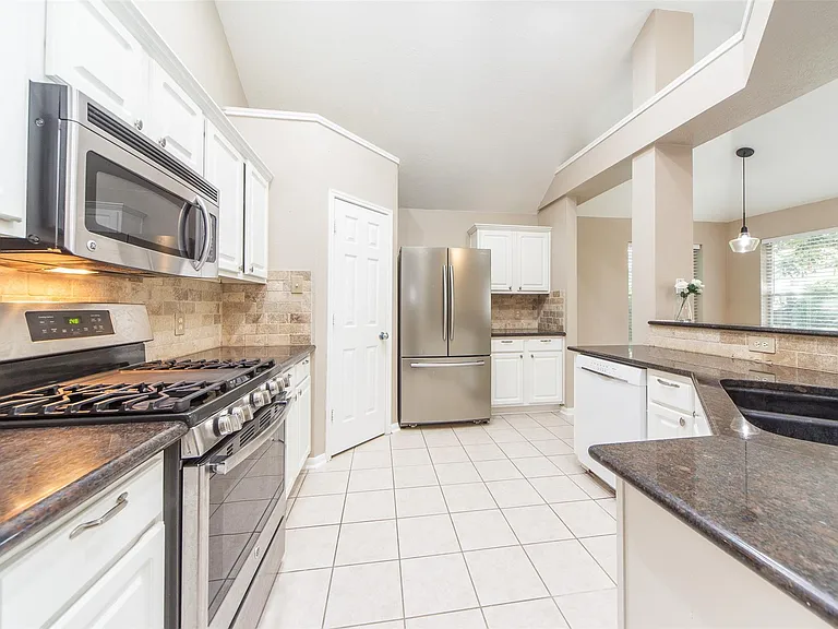3114 Glenwood Dr — Photo 15