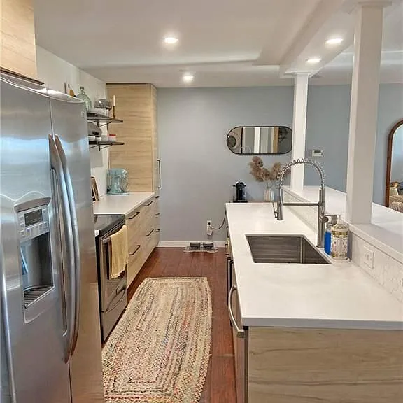 2230 Trafalgar St #325 — Photo 5
