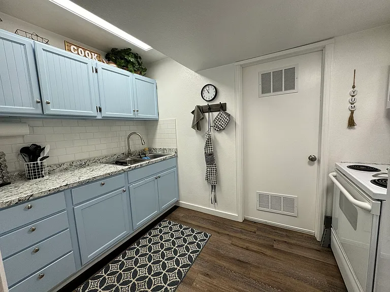 7650 Conifer Dr — Photo 52