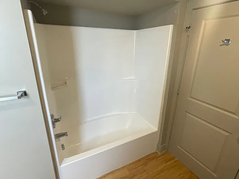 425 N Walnut St — Photo 25