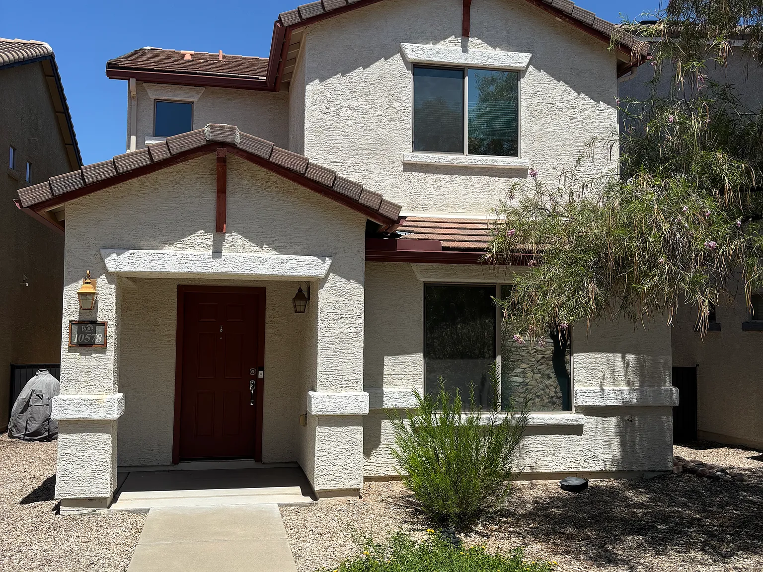 2 bed, 2.5 bath, 1356 sqft, $1,600 — Photo 1