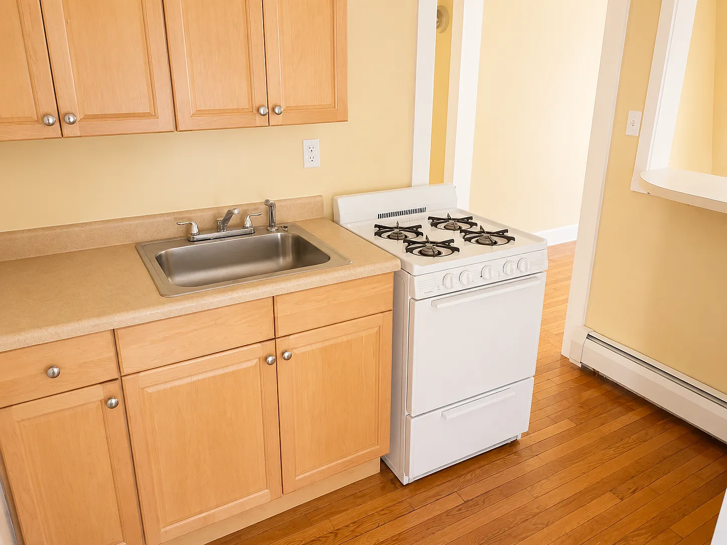 1 bed, 800 sqft, $2,450 — Photo 3
