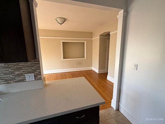 3rd image of 1000 Powell St APT 74