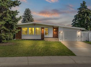 7308 149th Ave NW, Edmonton, AB T5C 2V4