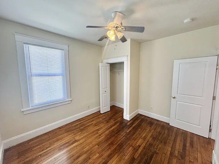 1514 Bainbridge St #B — Photo 13