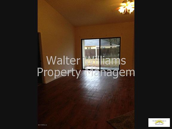 3rd image of 8478 Colfax Ct