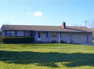 10620 Old State Rd, Chardon, OH 44024