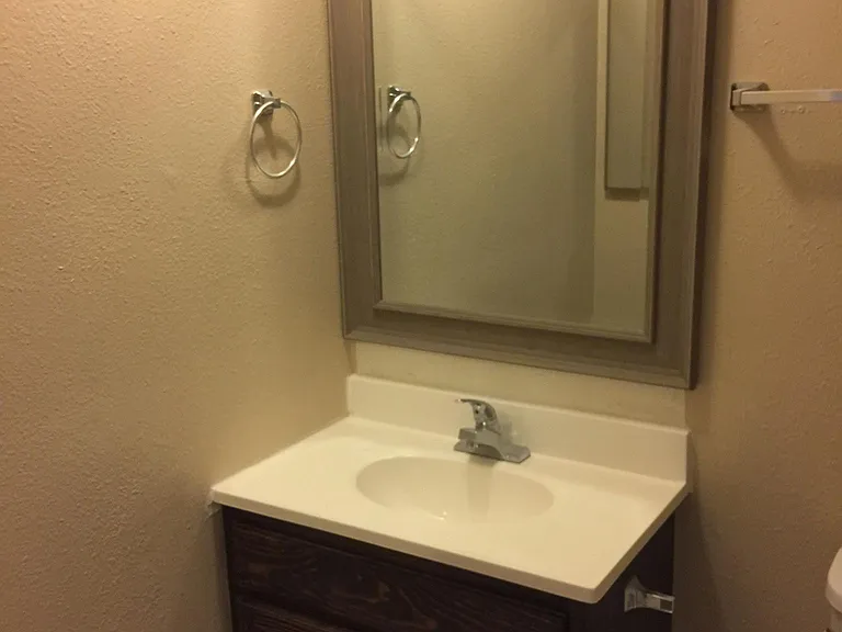 704 W 1st Ave #3 — Photo 5