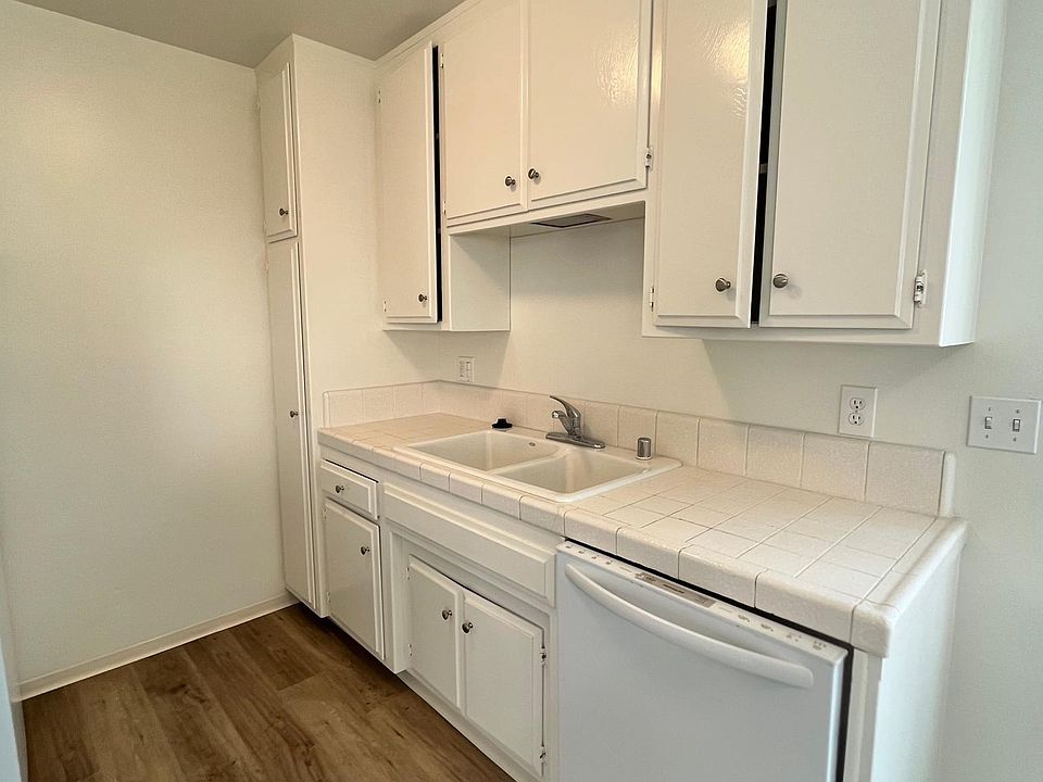 Sunset Cliffs Apartments San Diego, CA Zillow