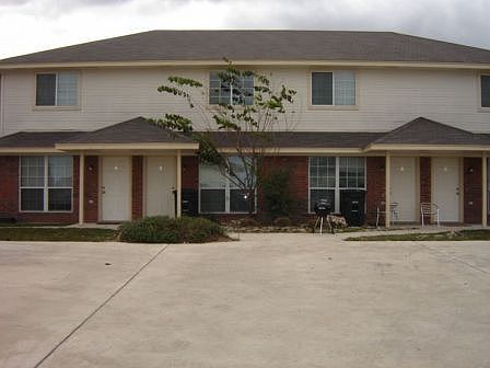 1st image of 4106 Gus Dr APT A