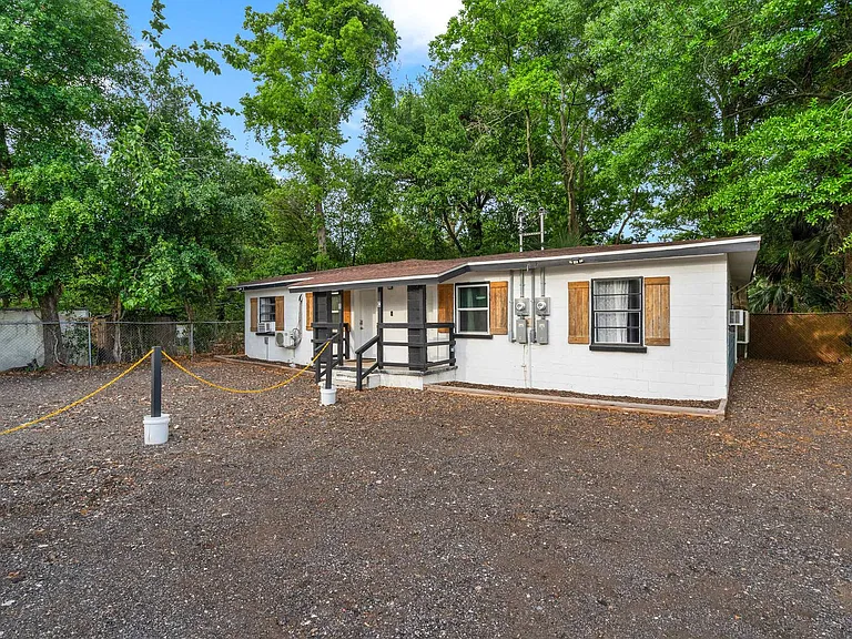 2904 Berwick St #ID1310518P — Photo 33