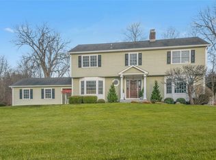 7 Taylor Rd, Mount Kisco, NY 10549