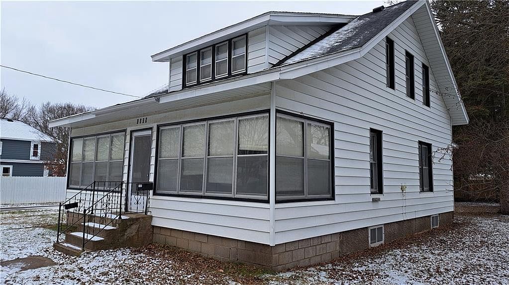 1009 Oak Street, Bloomer, WI 54724 Zillow
