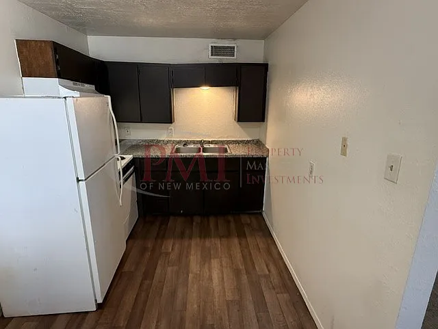 1120 Plain Street A7 — Photo 24