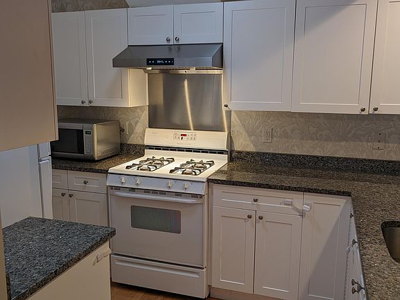 Kitchen (new rangehood addition)