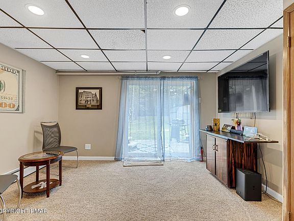 5th image of 3337 Ross Rd