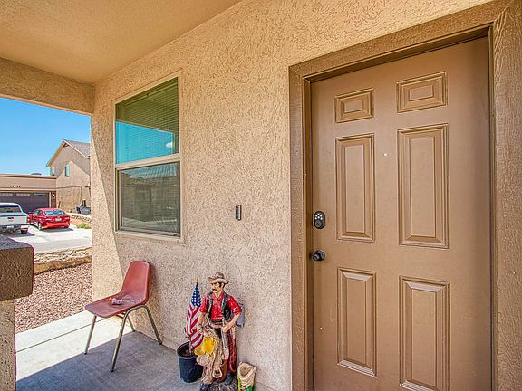 3rd image of 3701 Loma Cortez Dr