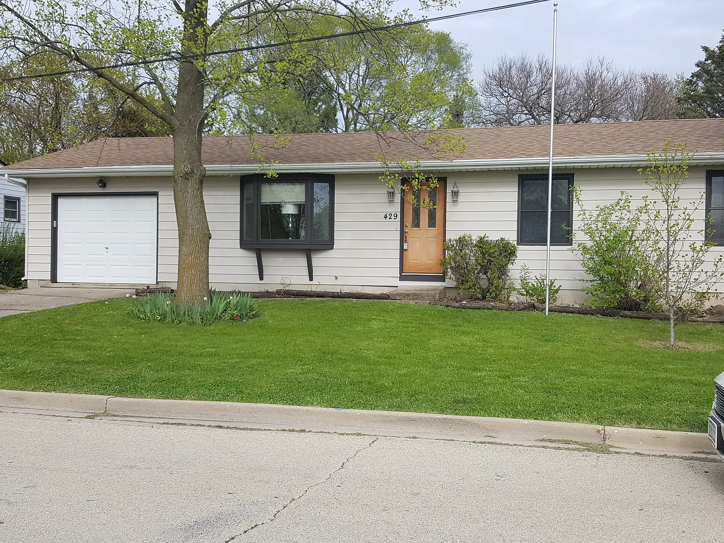 429 Klick St photo 1