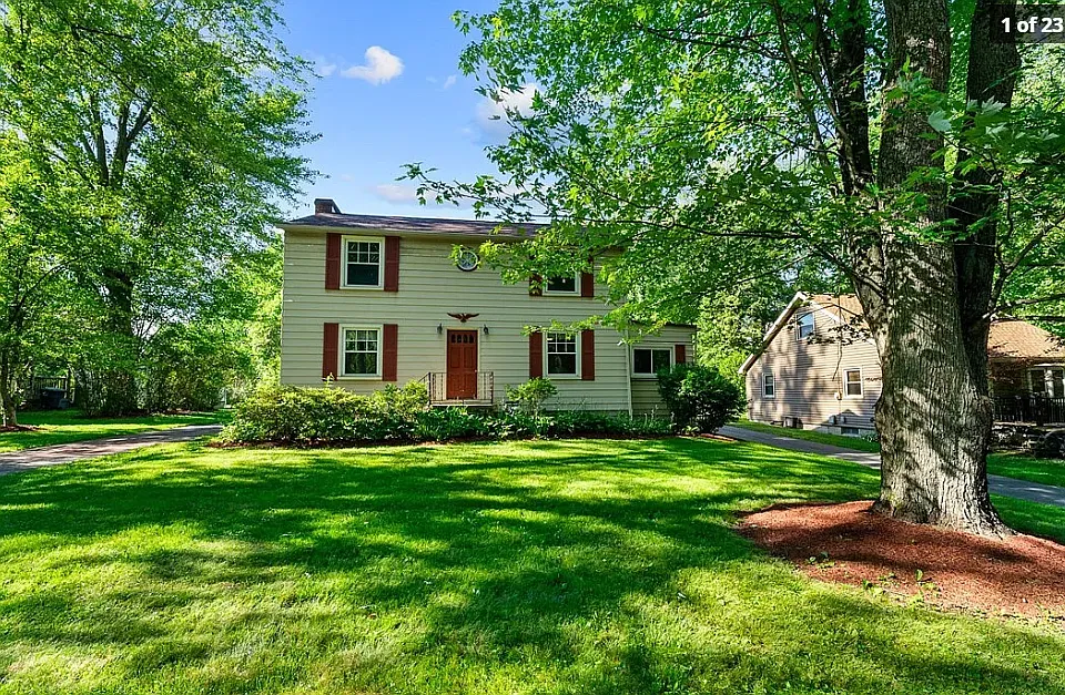 1418 Churchill Hubbard Rd