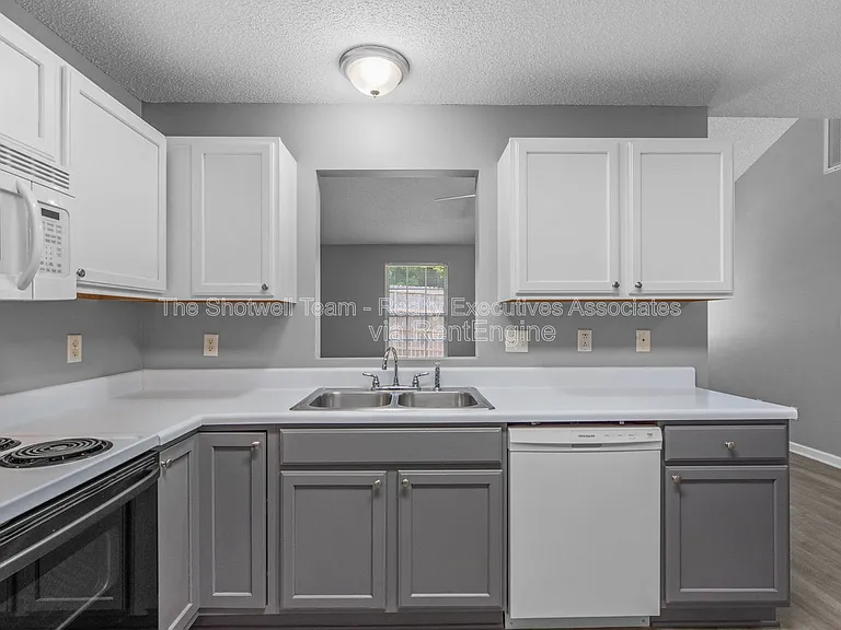 4757 Royal Prince Way — Photo 6