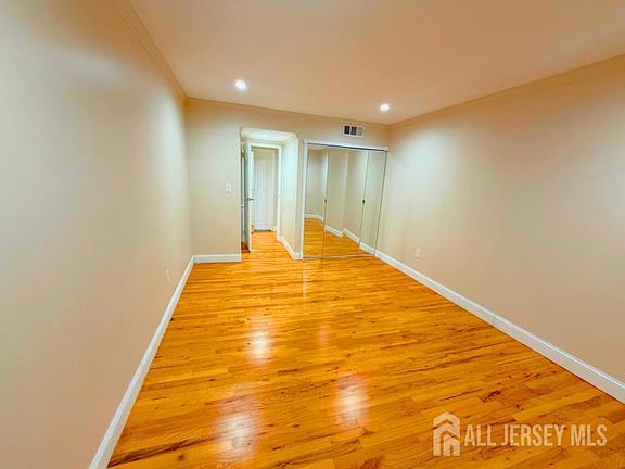 4th image of 44 Judson St APT 12B