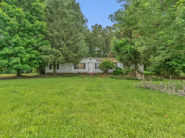1812 Highway 52 E, Portland, TN 37148