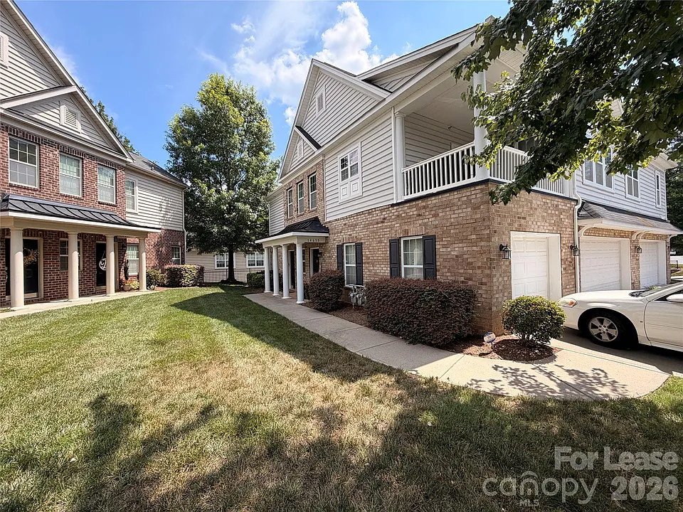 14635 Juventus St