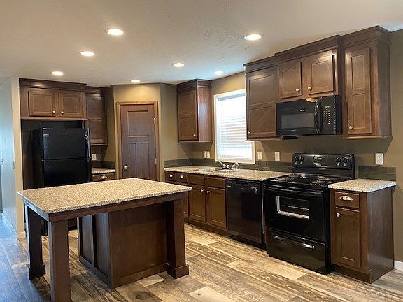 5th image of 225 Pebble Creek Dr #289