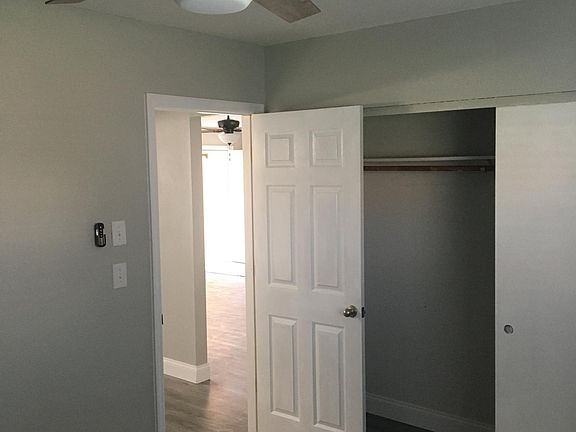 5th image of 125 Irwin St W #125
