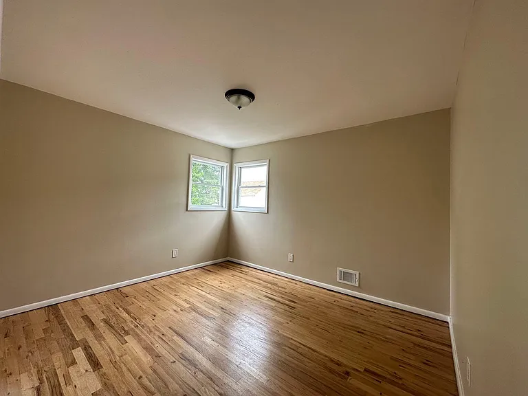 101 Brookfield Ave #2 — Photo 24