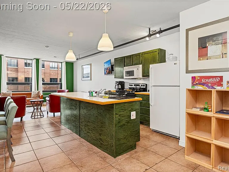 207 N Main St #A — Photo 3